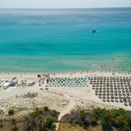 Palm Village Виласимиус Екстериор снимка